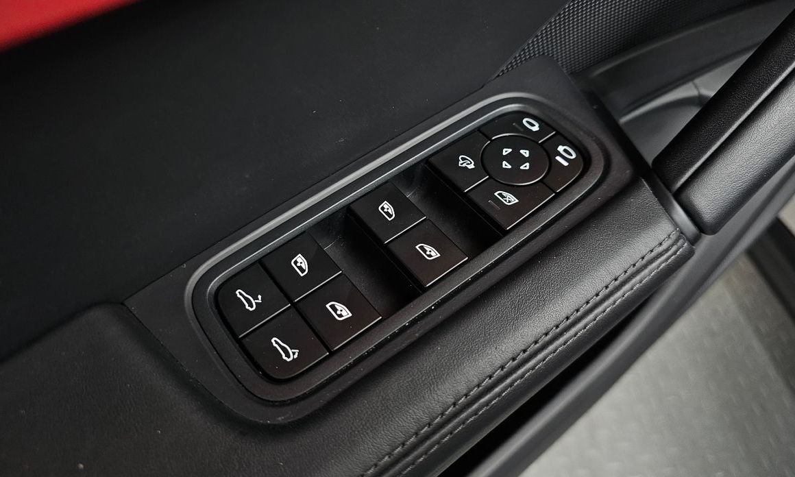 Porsche Cayenne 2024