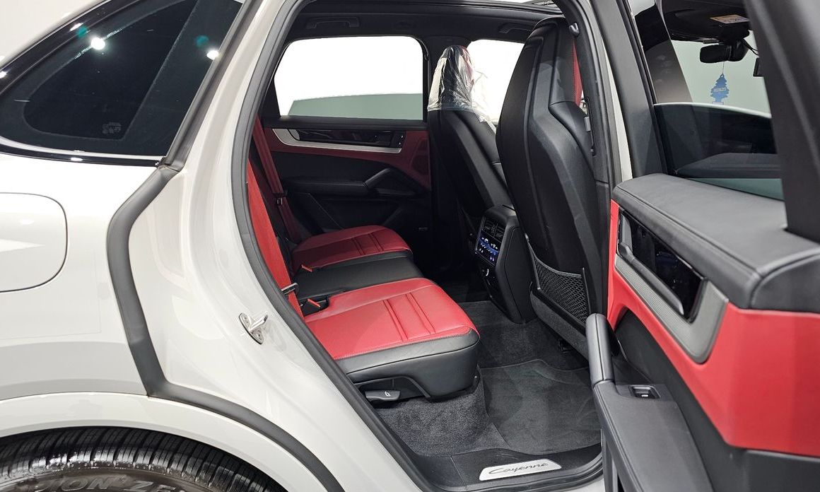 Porsche Cayenne 2024