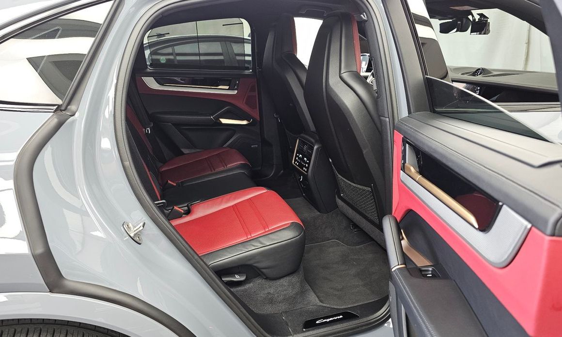 Porsche Cayenne 2024