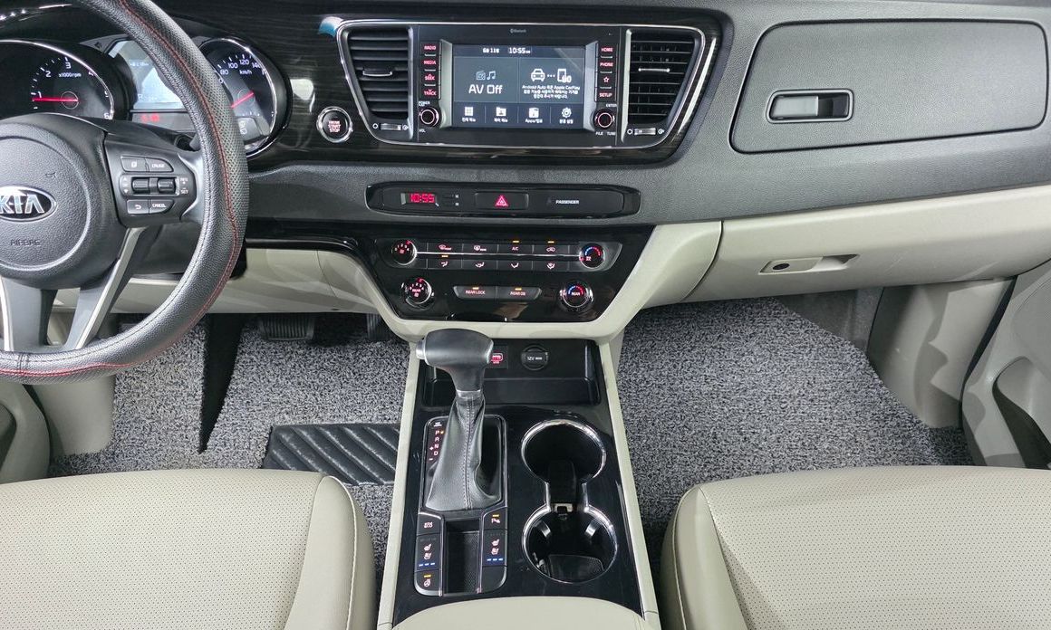 Kia Canival 2019