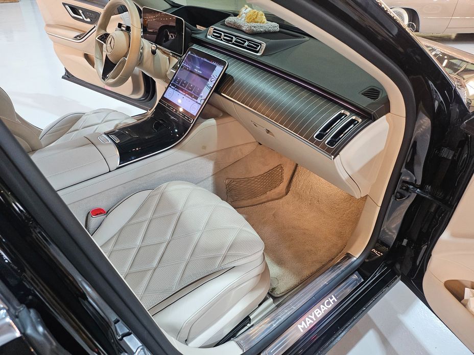 Mercedes-Benz S-Class 2024
