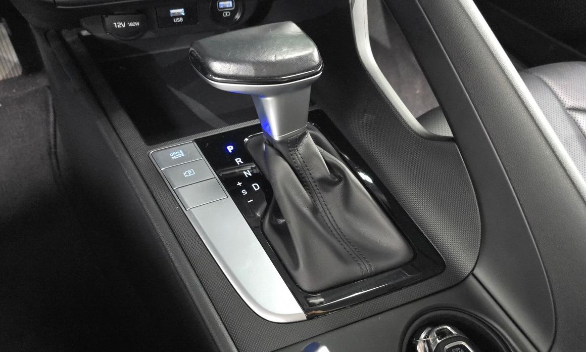 Hyundai AVANTE 2021