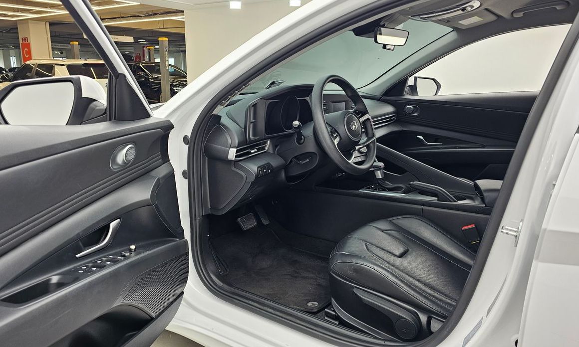 Hyundai AVANTE 2021
