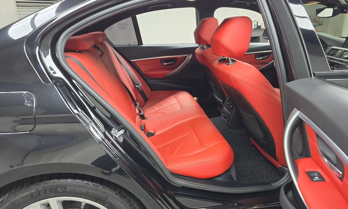 BMW 3-Series 2018
