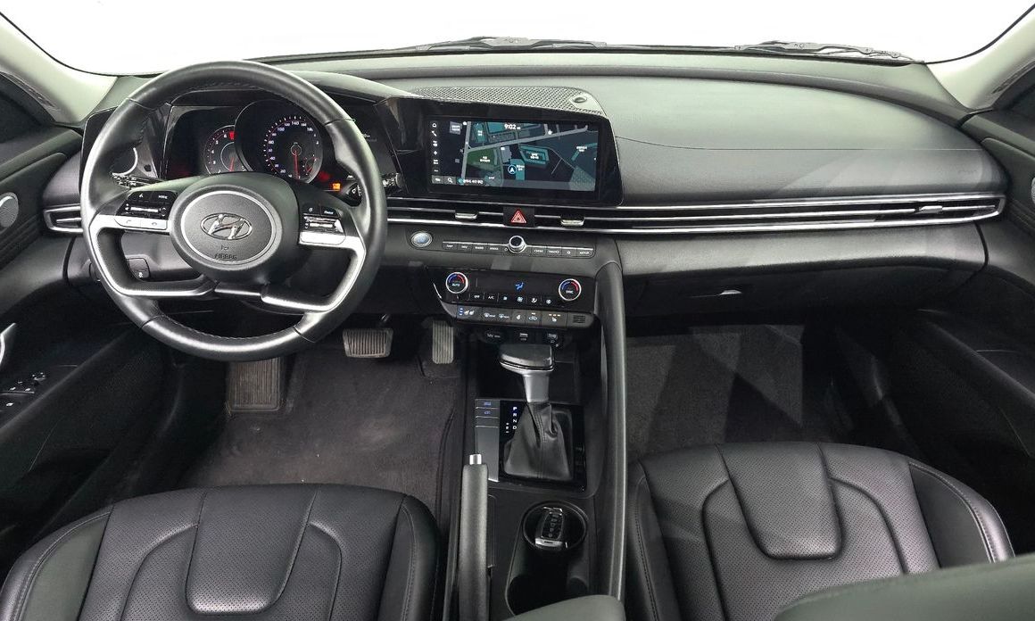 Hyundai AVANTE 2021