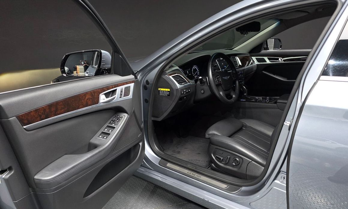 Hyundai Genesis 2015
