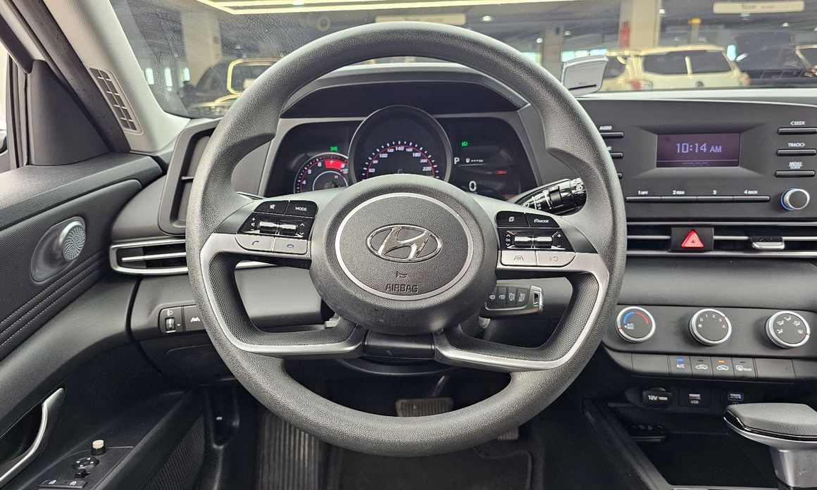 Hyundai AVANTE 2021