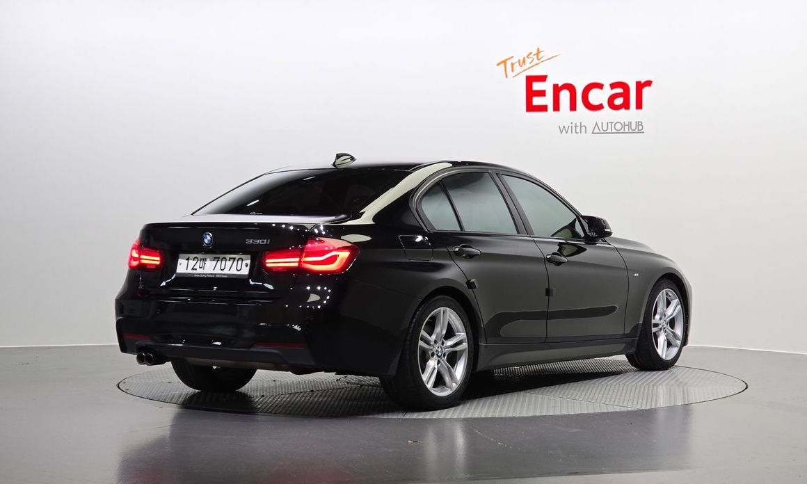 BMW 3-Series 2018