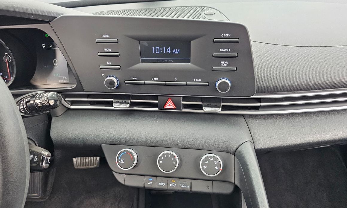 Hyundai AVANTE 2021