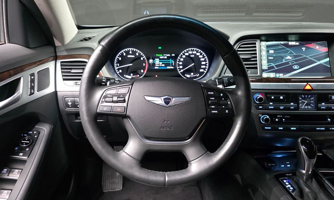 Hyundai Genesis 2015
