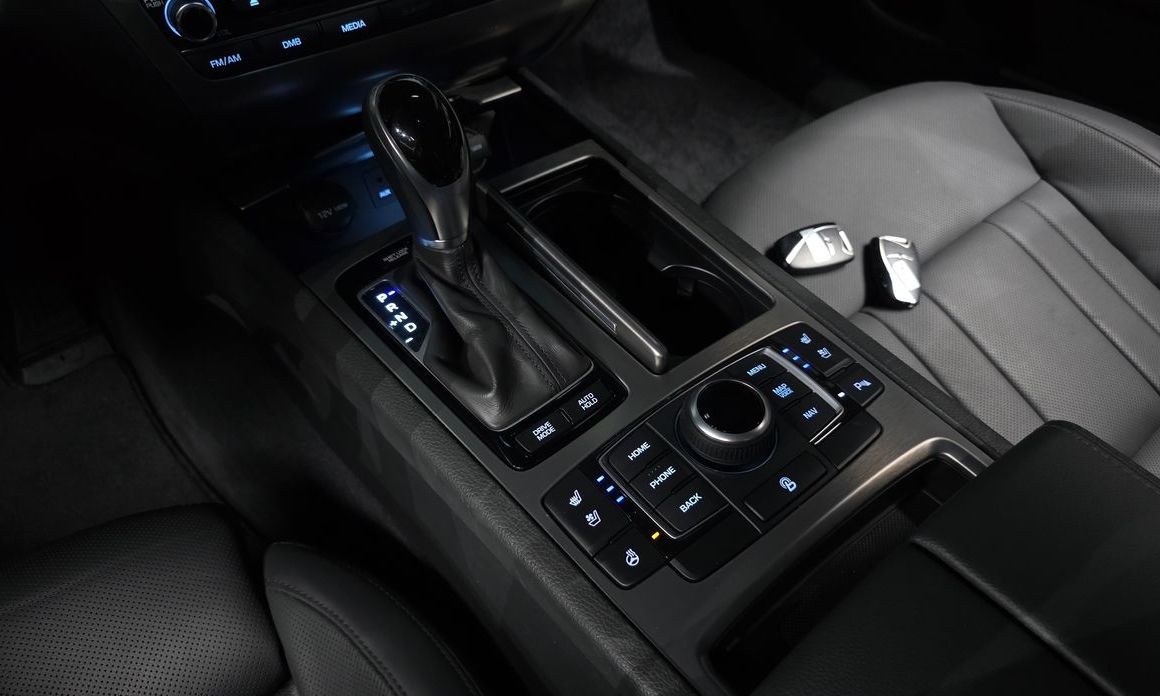 Hyundai Genesis 2015