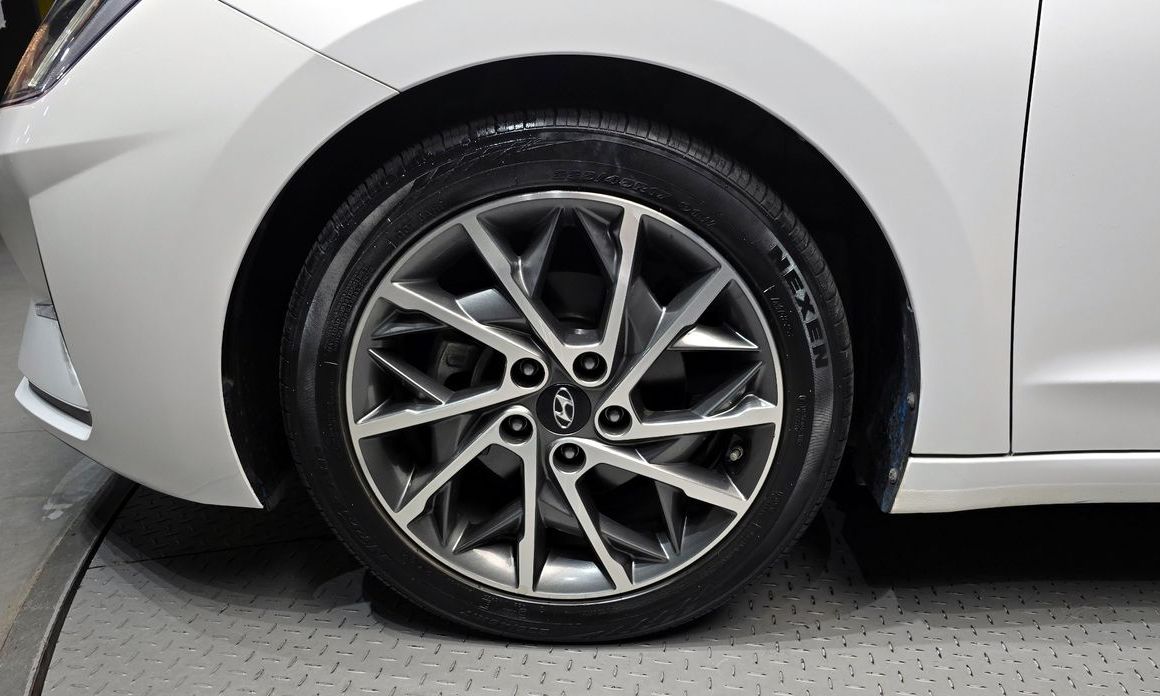 Hyundai AVANTE 2020