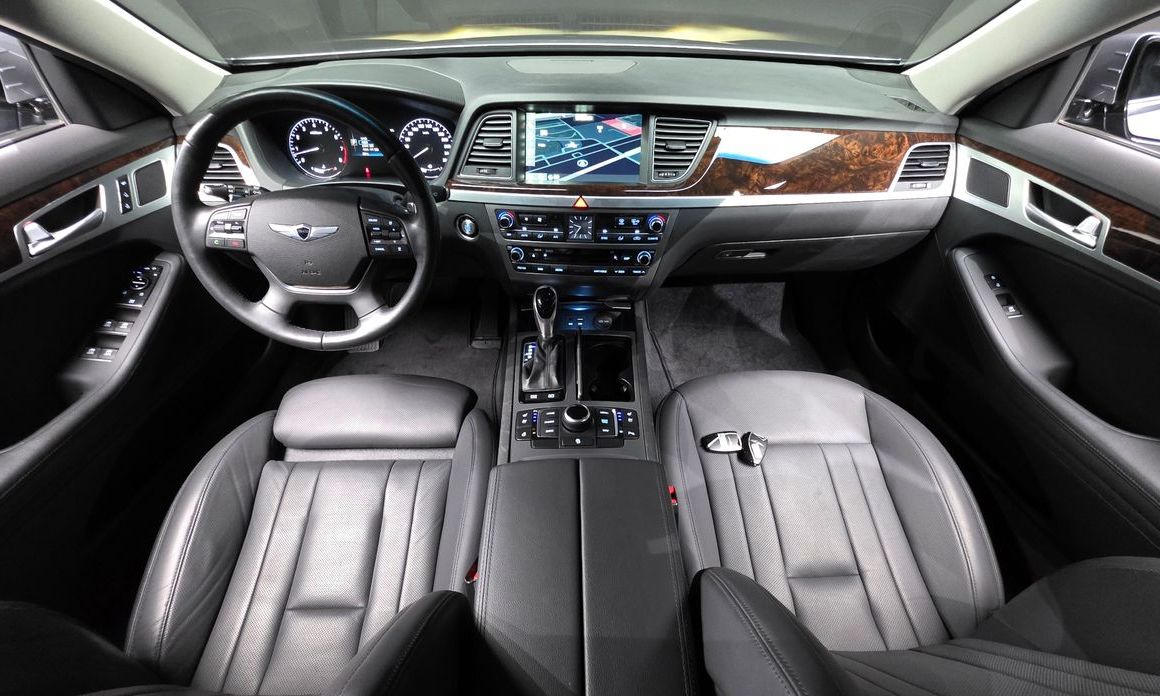 Hyundai Genesis 2015