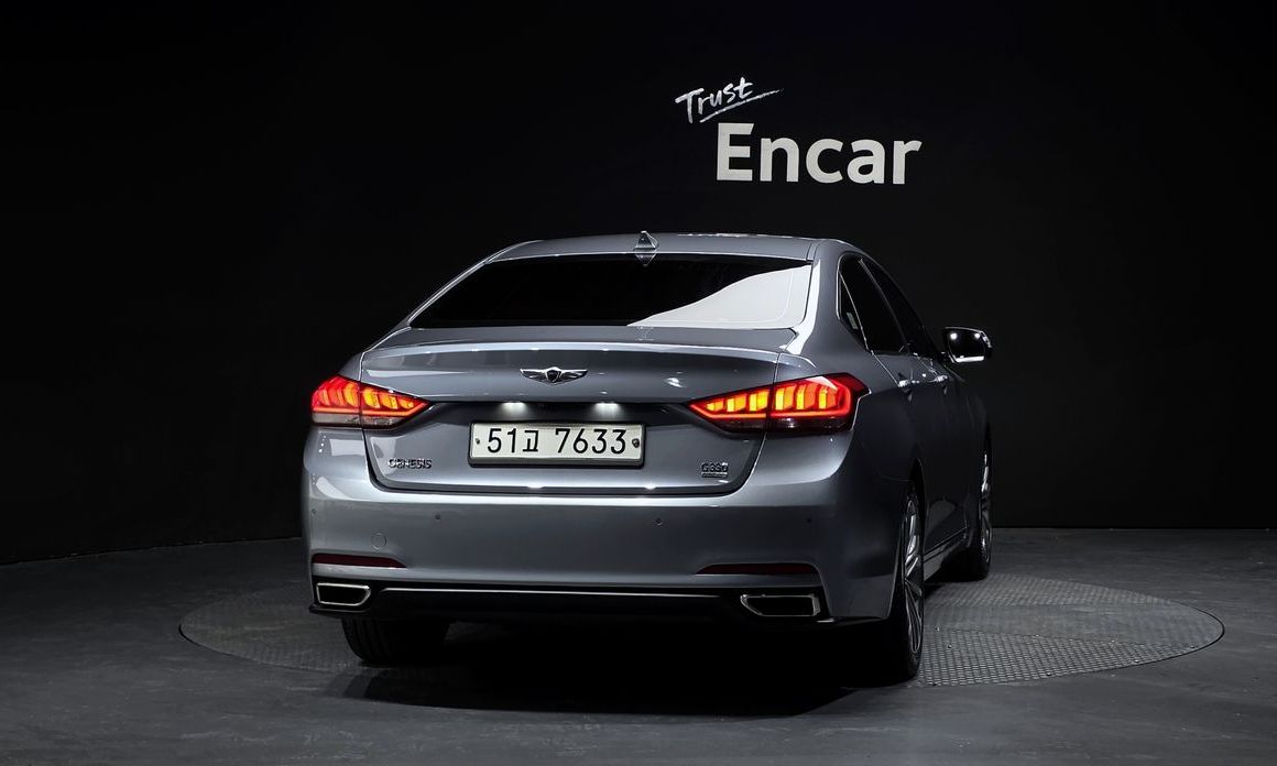 Hyundai Genesis 2015