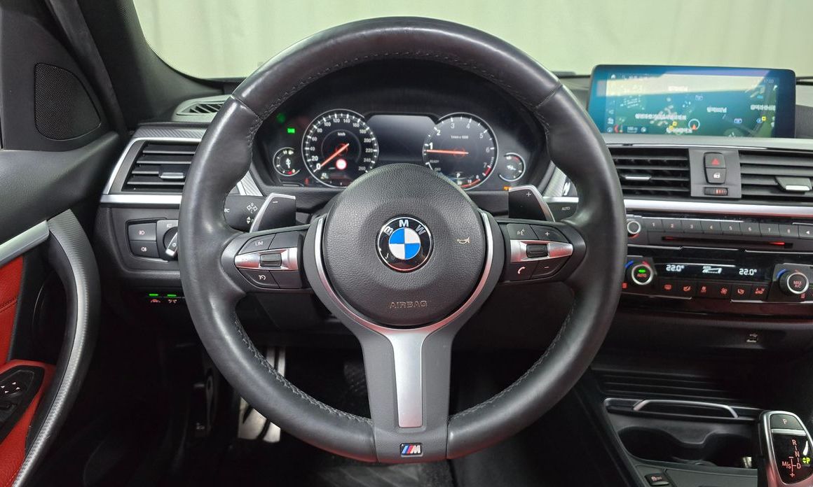 BMW 3-Series 2018