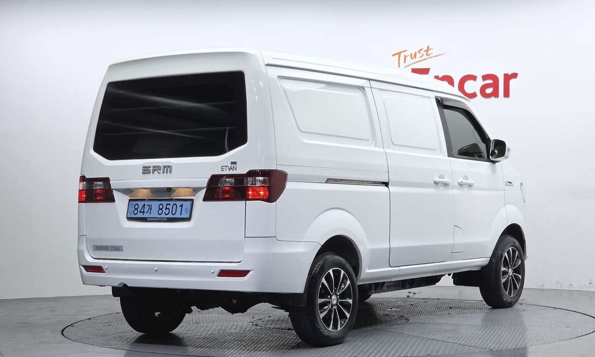 Xin yuan ET Van 2024