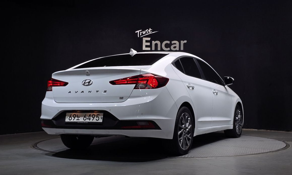 Hyundai AVANTE 2020