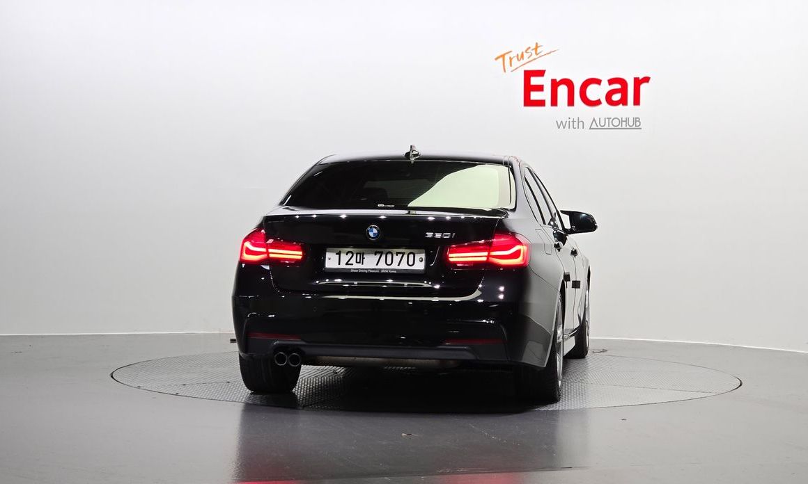 BMW 3-Series 2018