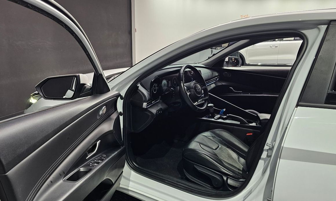 Hyundai AVANTE 2023