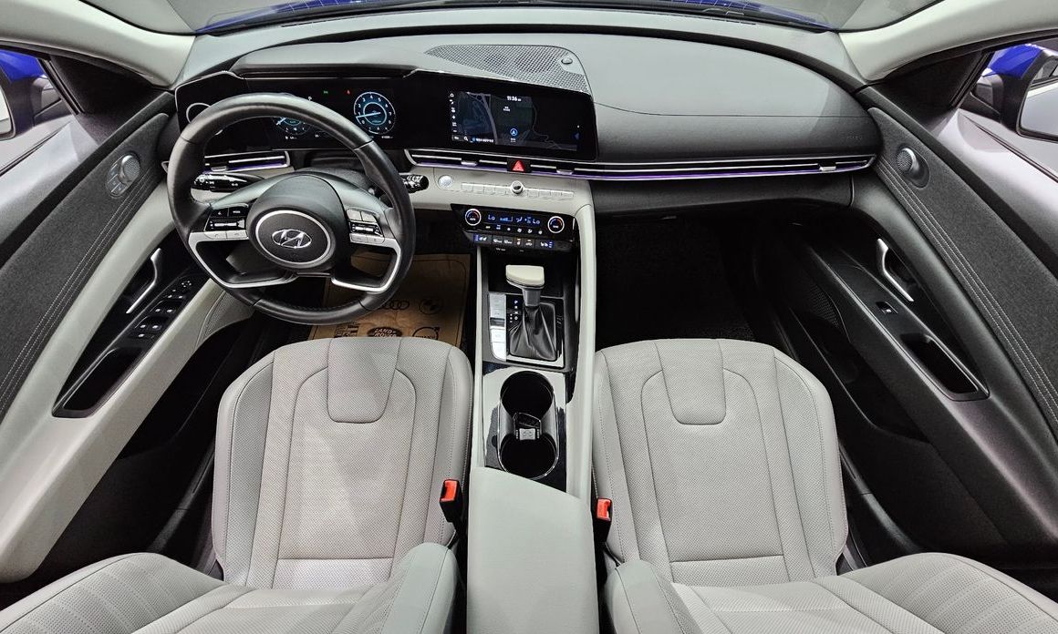 Hyundai AVANTE 2021