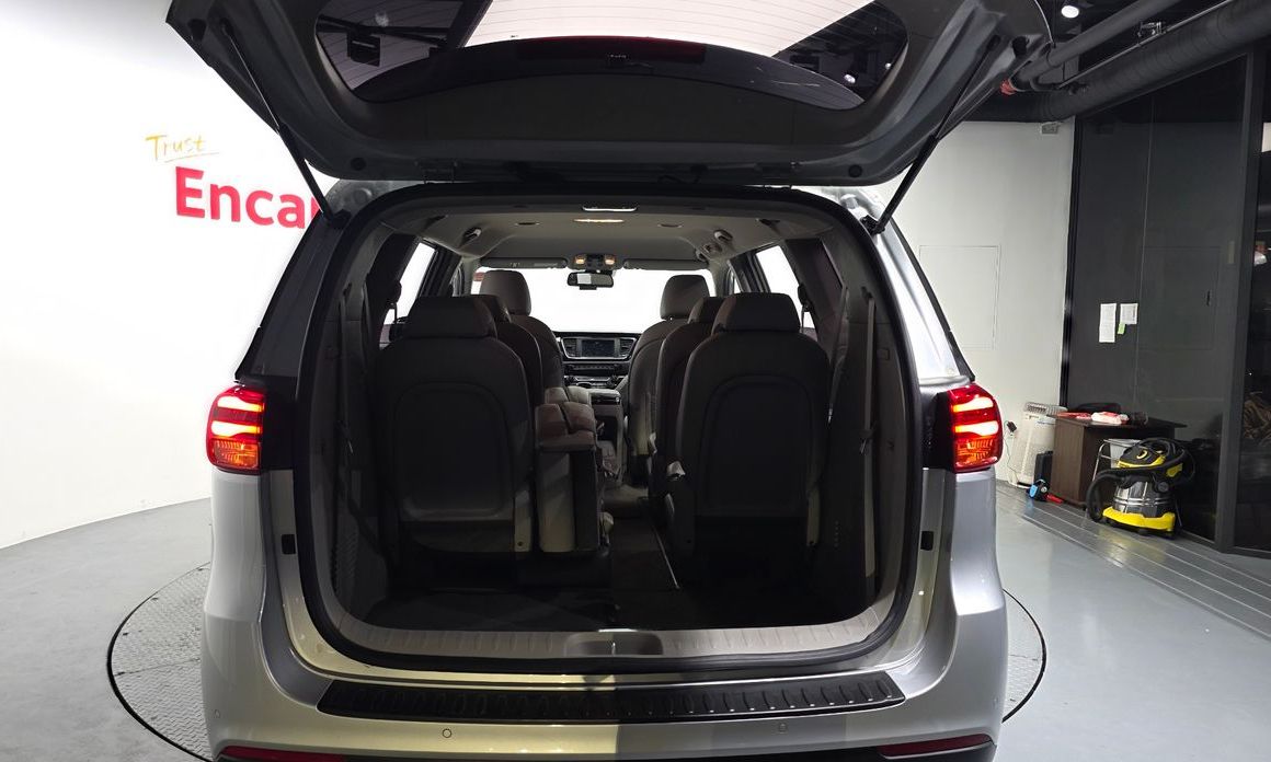 Kia Canival 2020