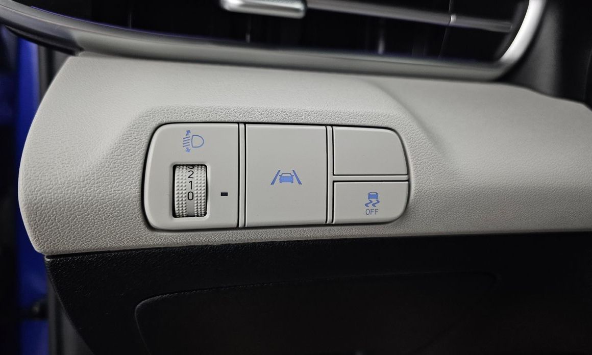 Hyundai AVANTE 2021