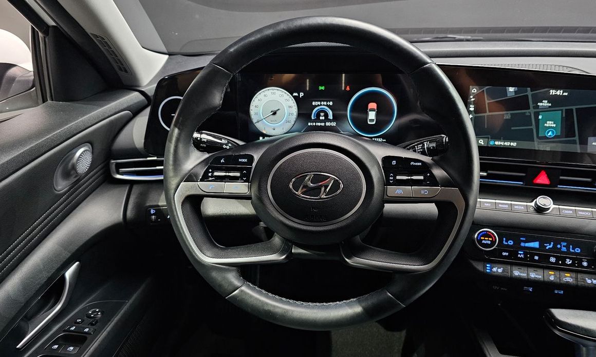 Hyundai AVANTE 2023