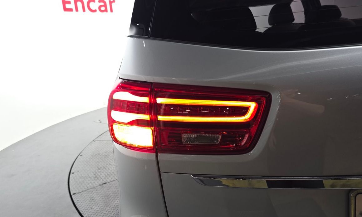 Kia Canival 2020