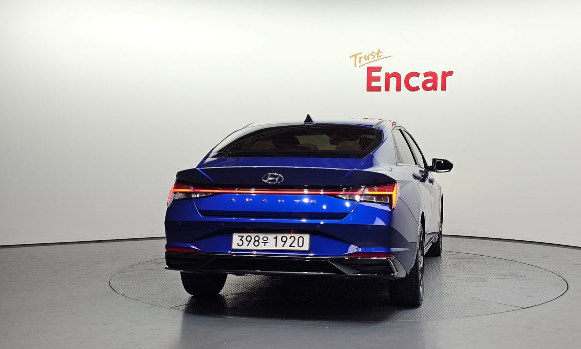 Hyundai AVANTE 2021