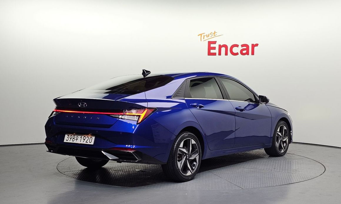 Hyundai AVANTE 2021