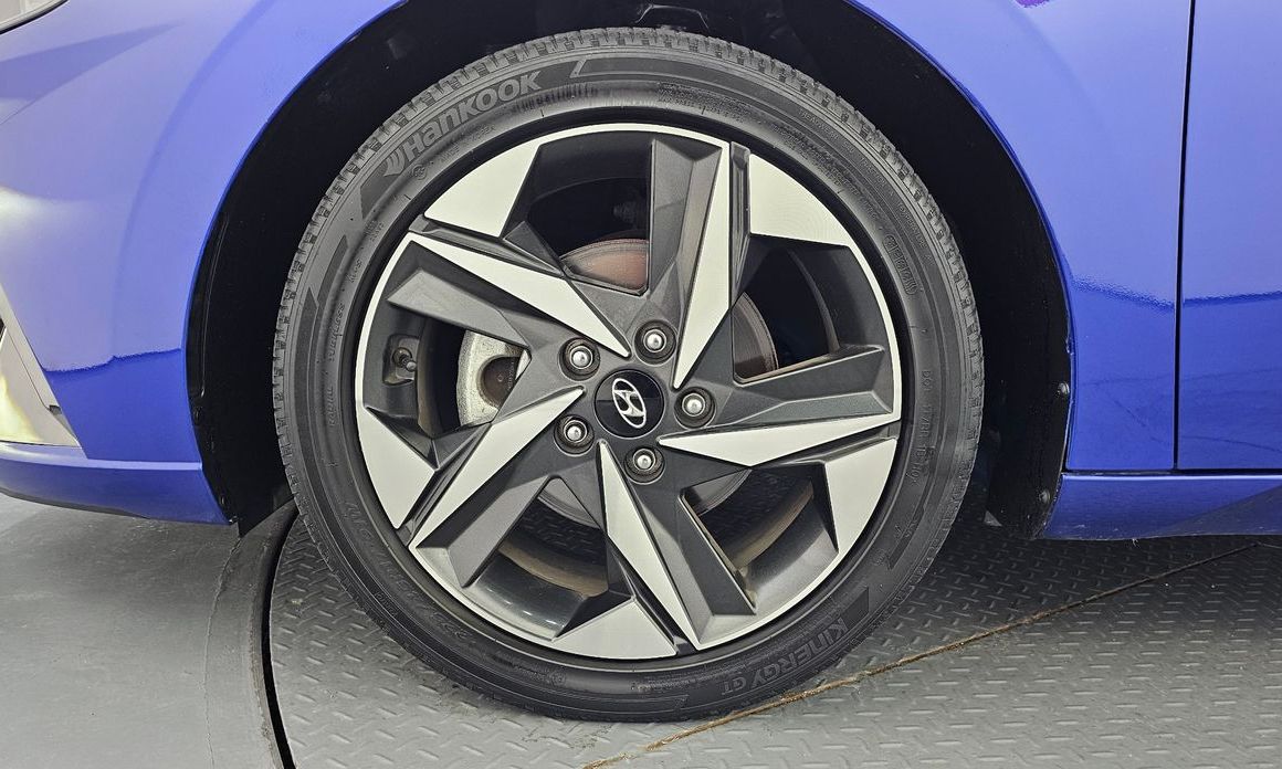 Hyundai AVANTE 2021