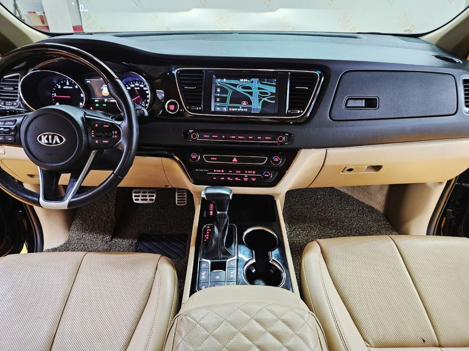 Kia Canival 2019
