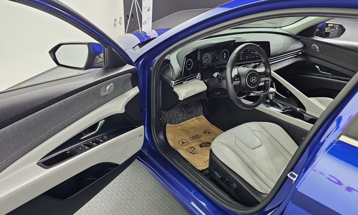 Hyundai AVANTE 2021
