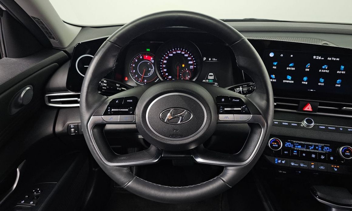 Hyundai AVANTE 2021