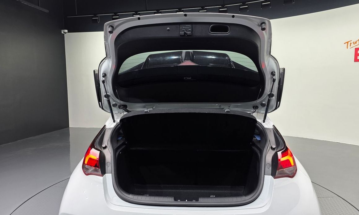 Hyundai Veloster 2019