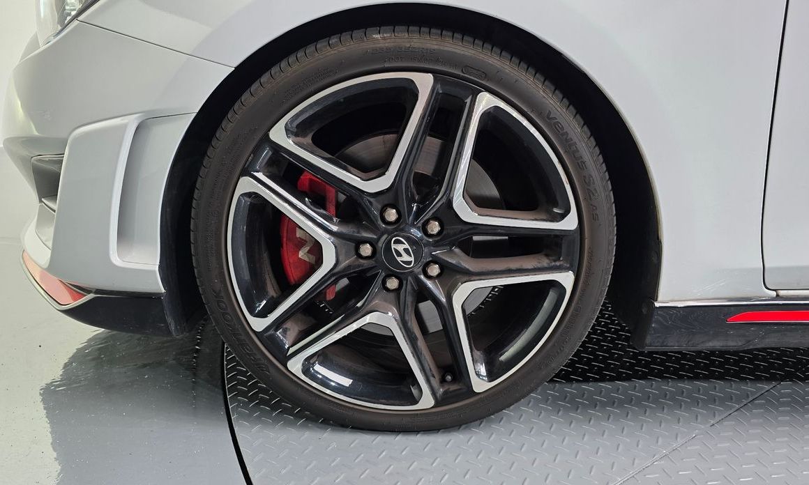 Hyundai Veloster 2019