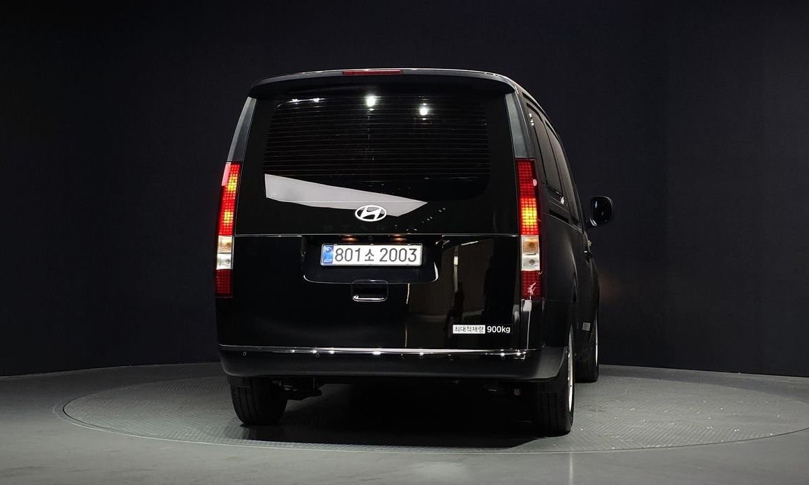 Hyundai Staria 2025