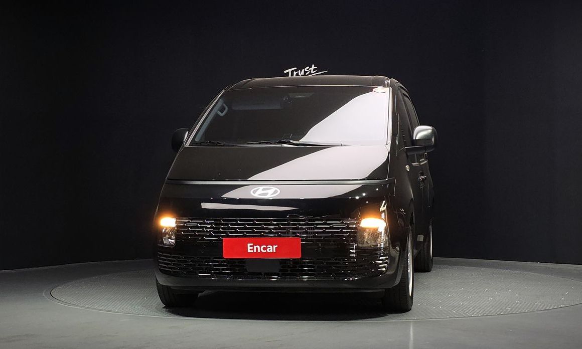 Hyundai Staria 2025