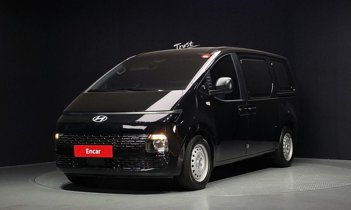 Hyundai Staria 2025