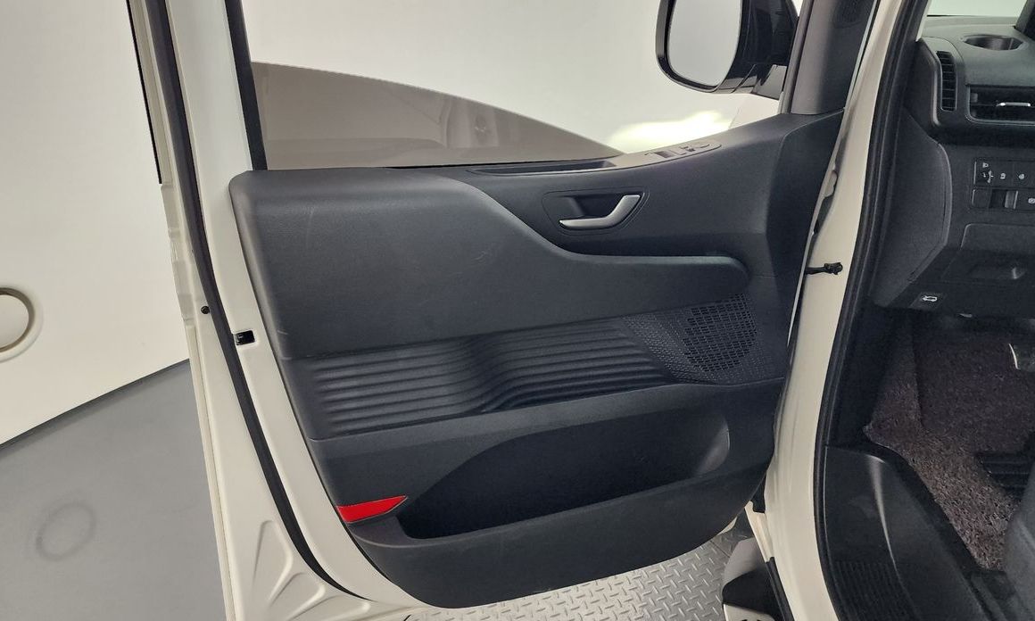 Hyundai Staria 2023