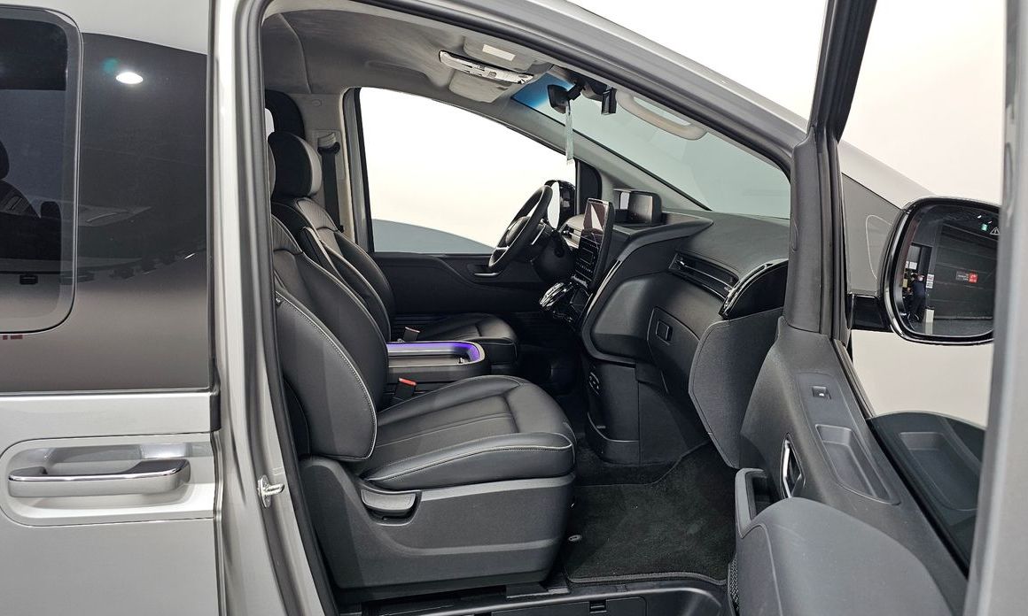 Hyundai Staria 2023