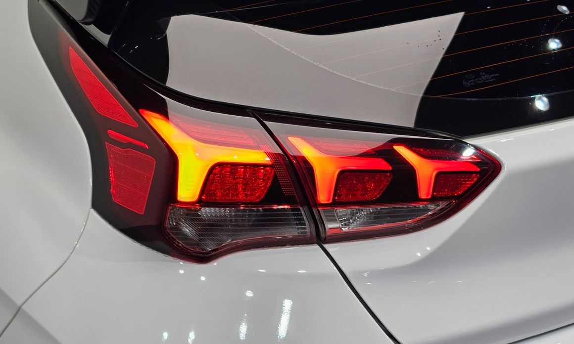 Hyundai Veloster 2021