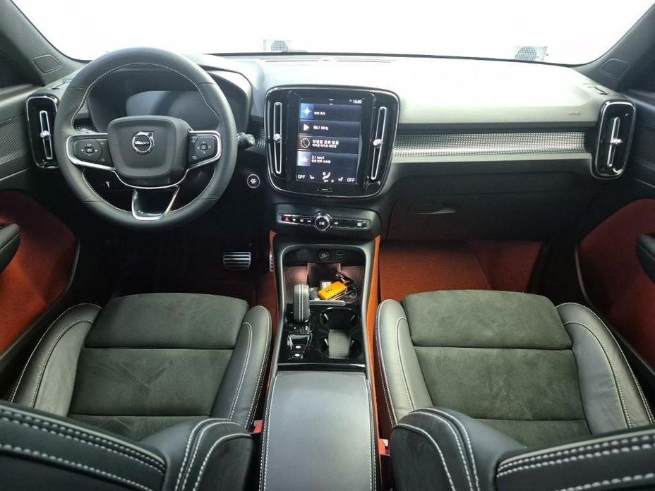 Volvo XC40 2021
