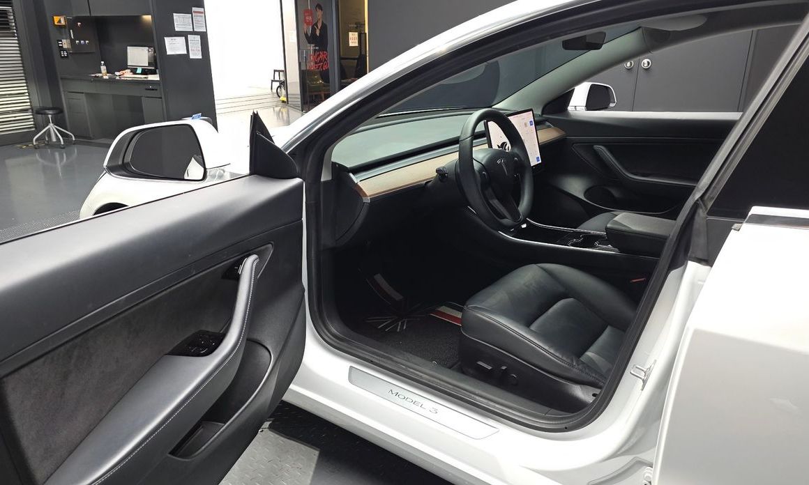 Tesla Model 3 2020