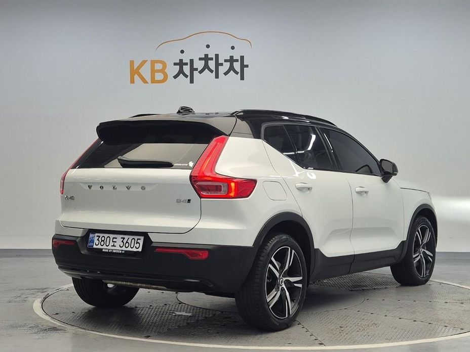Volvo XC40 2021