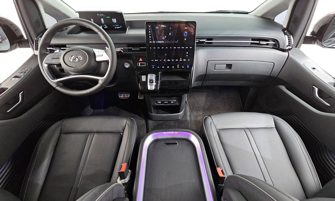 Hyundai Staria 2023