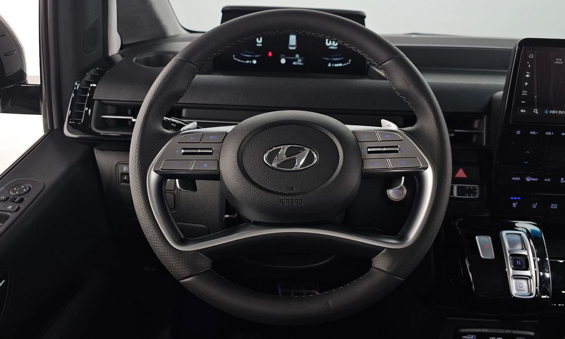 Hyundai Staria 2023