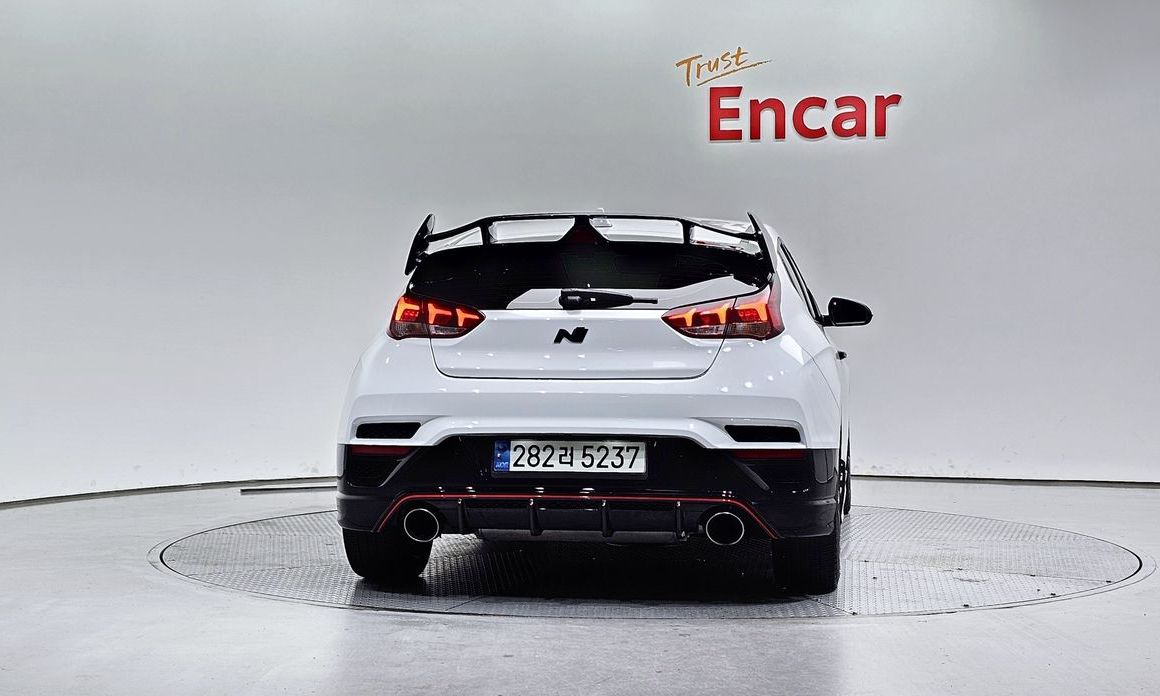 Hyundai Veloster 2021