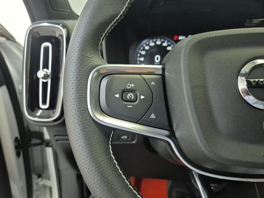 Volvo XC40 2021