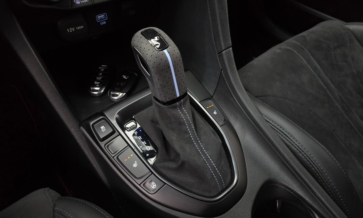 Hyundai Veloster 2021